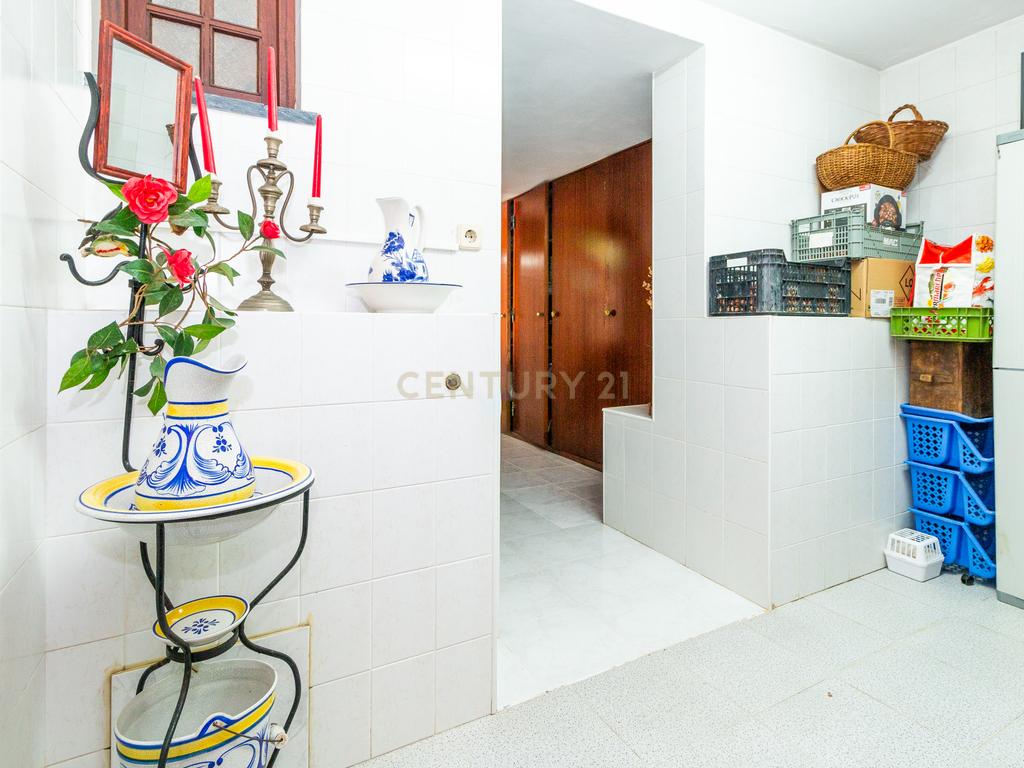 Moradia T5 em Évora de Alcobaça - Image 17