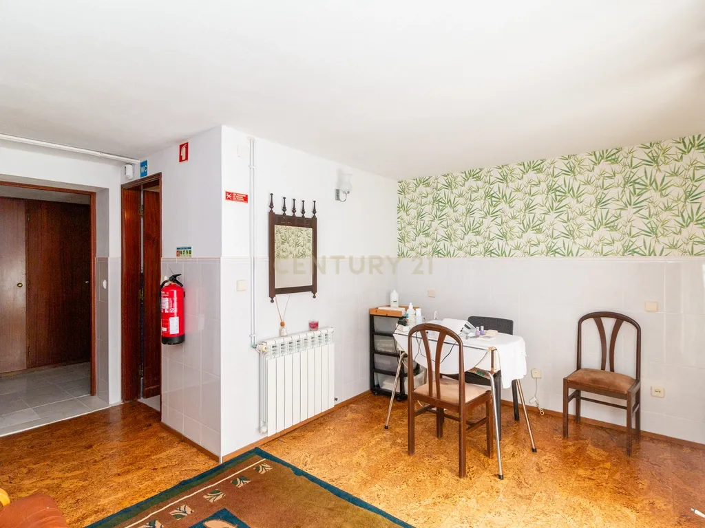 Moradia T5 em Évora de Alcobaça - Image 18