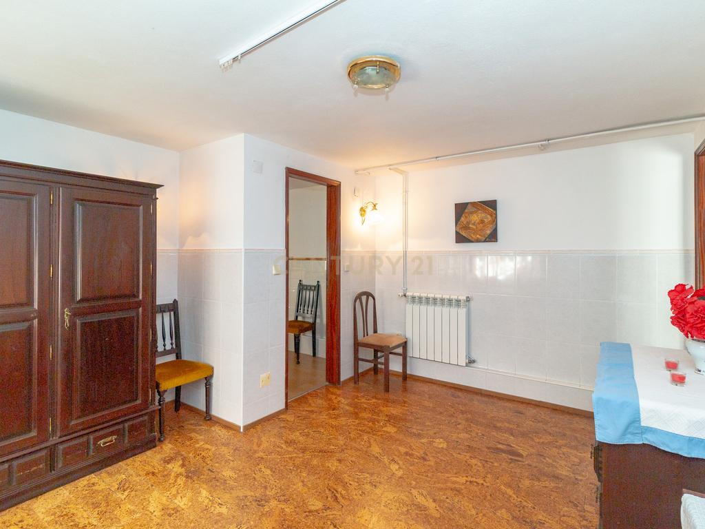 Moradia T5 em Évora de Alcobaça - Image 12