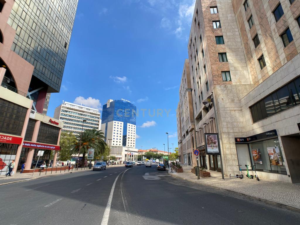 Espaço Comercial - Loja - 628 m2 nas Amoreiras - Image 18
