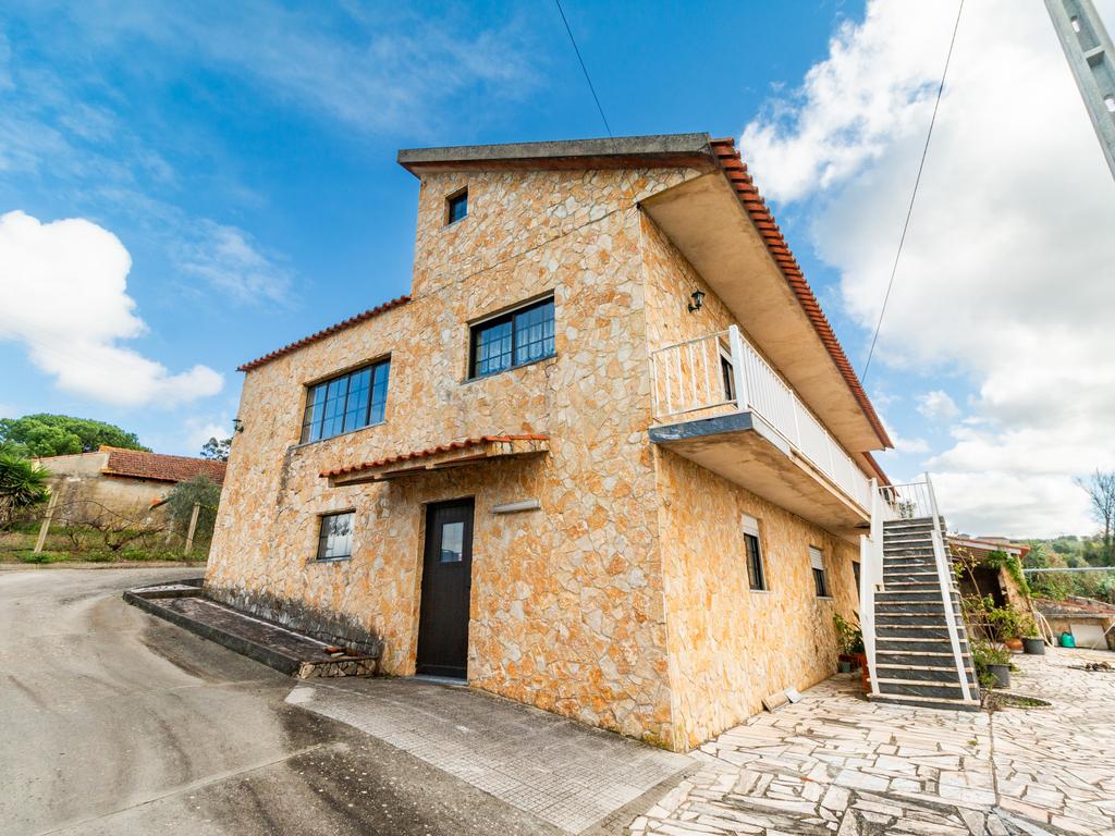 Moradia T5 em Évora de Alcobaça - Image 5