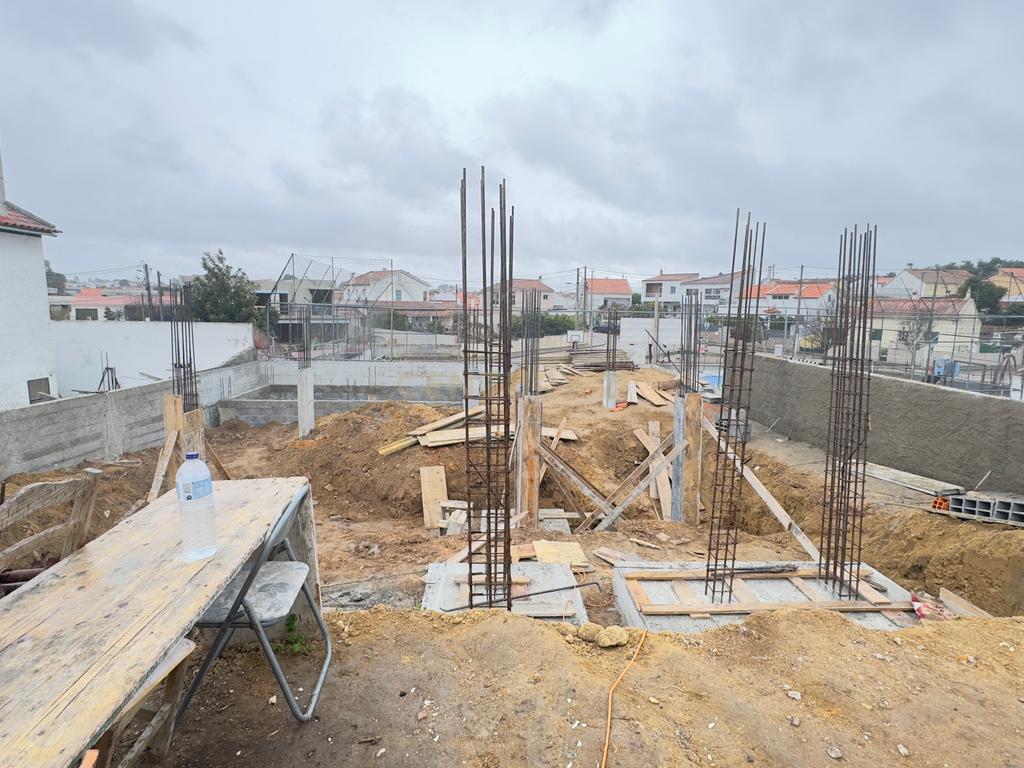 Moradia Nova em Construção – Fernão Ferro - Image 26