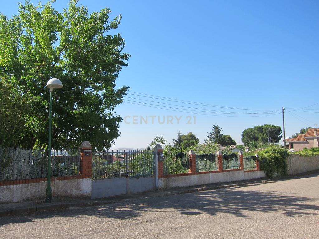 undefined - Image 4