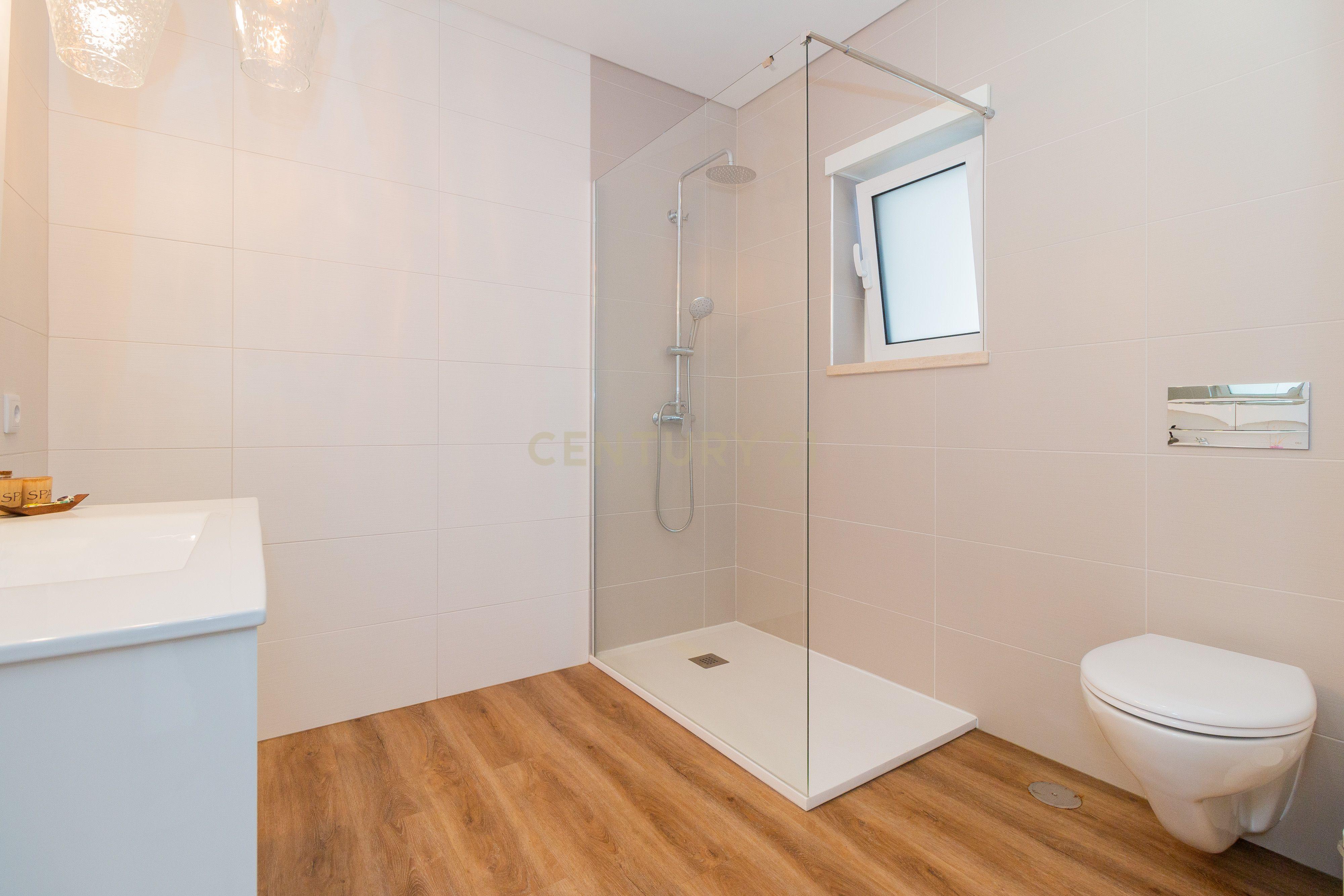 Moradia T4 Turquel - Image 12