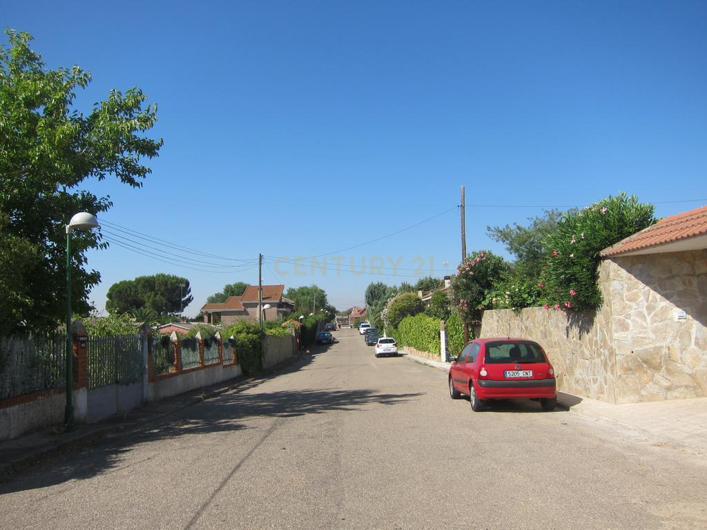 undefined - Image 8