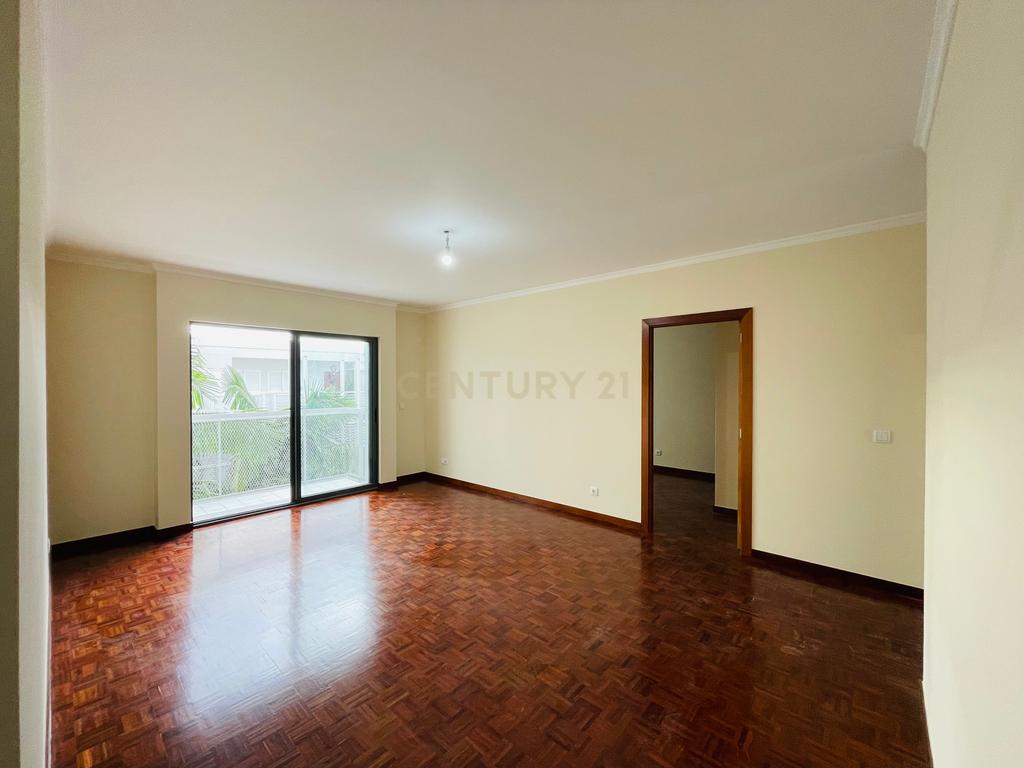 Apartamento T3 - Santo António - Image 10
