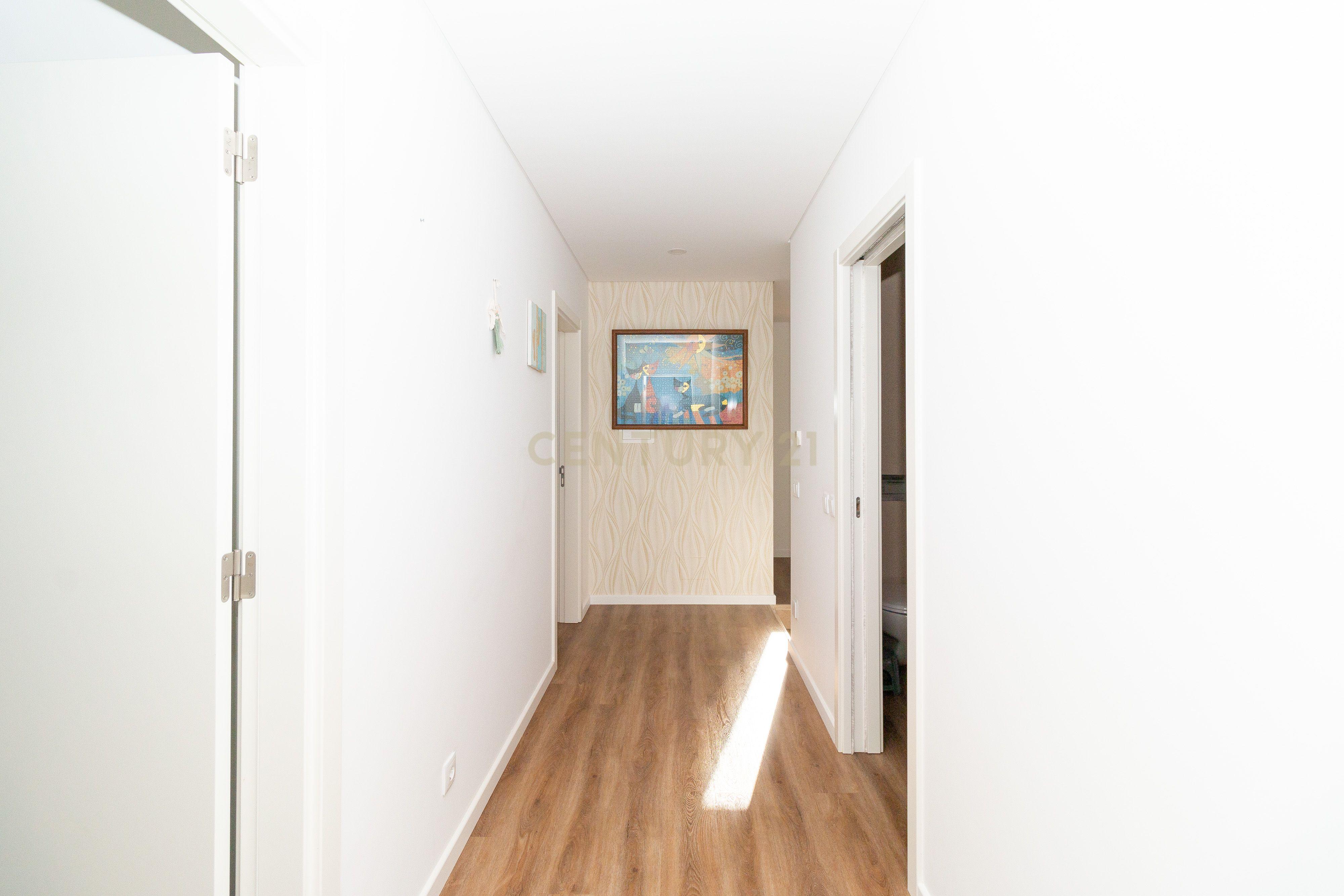 Moradia T4 Turquel - Image 14