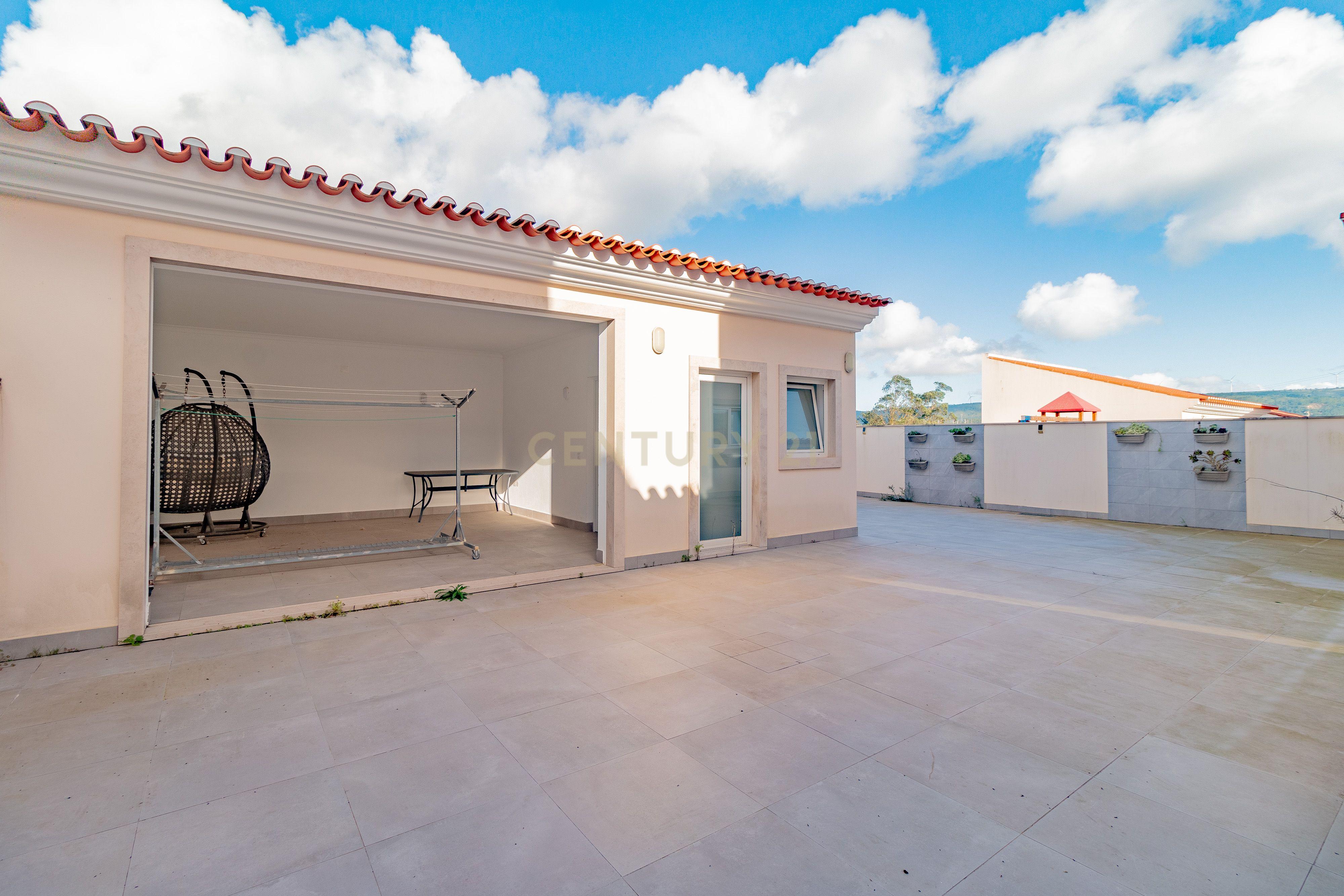 Moradia T4 Turquel - Image 20