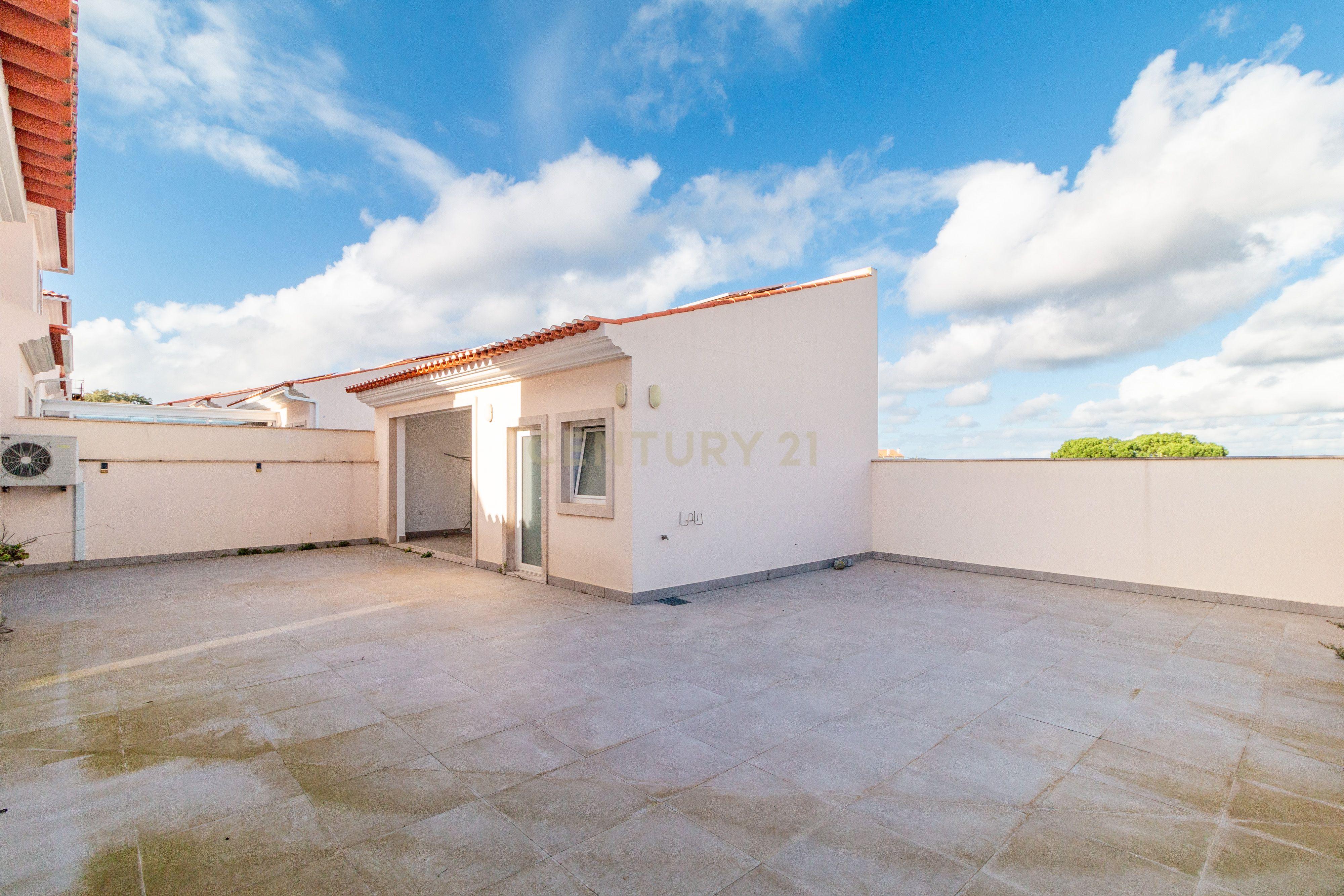 Moradia T4 Turquel - Image 21