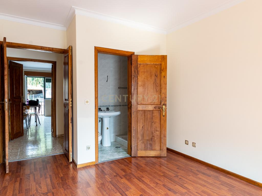 Moradia T4 em Vinhais - Image 12