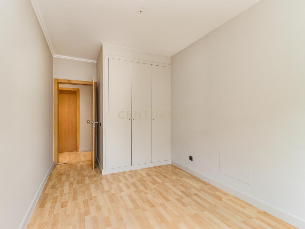 Apartamento T3 BELAS CLUBE CAMPO * Vista Lago e Golfe - Image 27