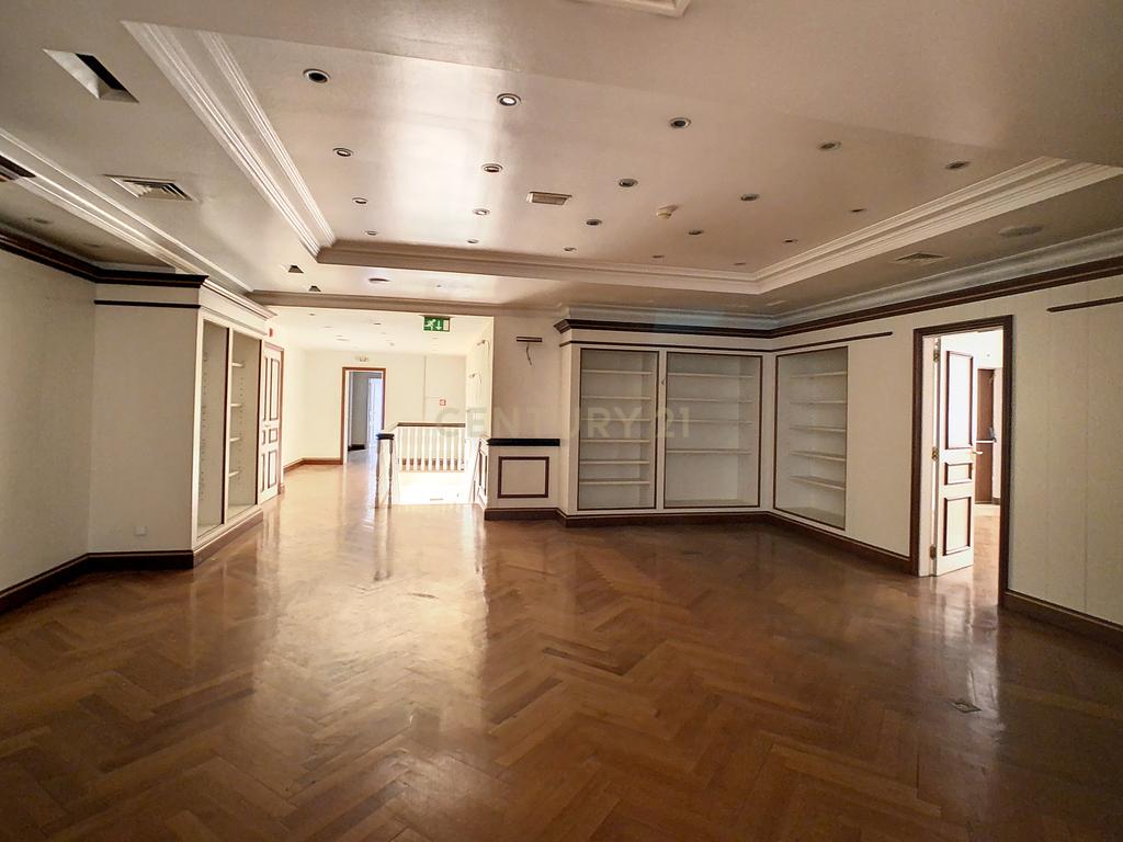 Espaço Comercial - Loja - 628 m2 nas Amoreiras - Image 26