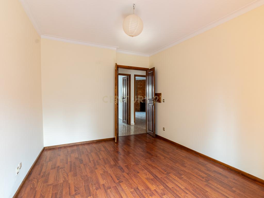 Moradia T4 em Vinhais - Image 5