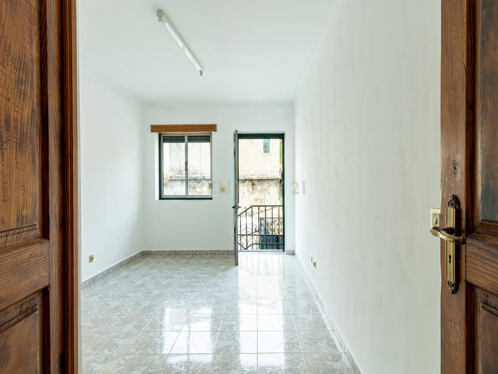 Moradia T4 em Vinhais - Image 13
