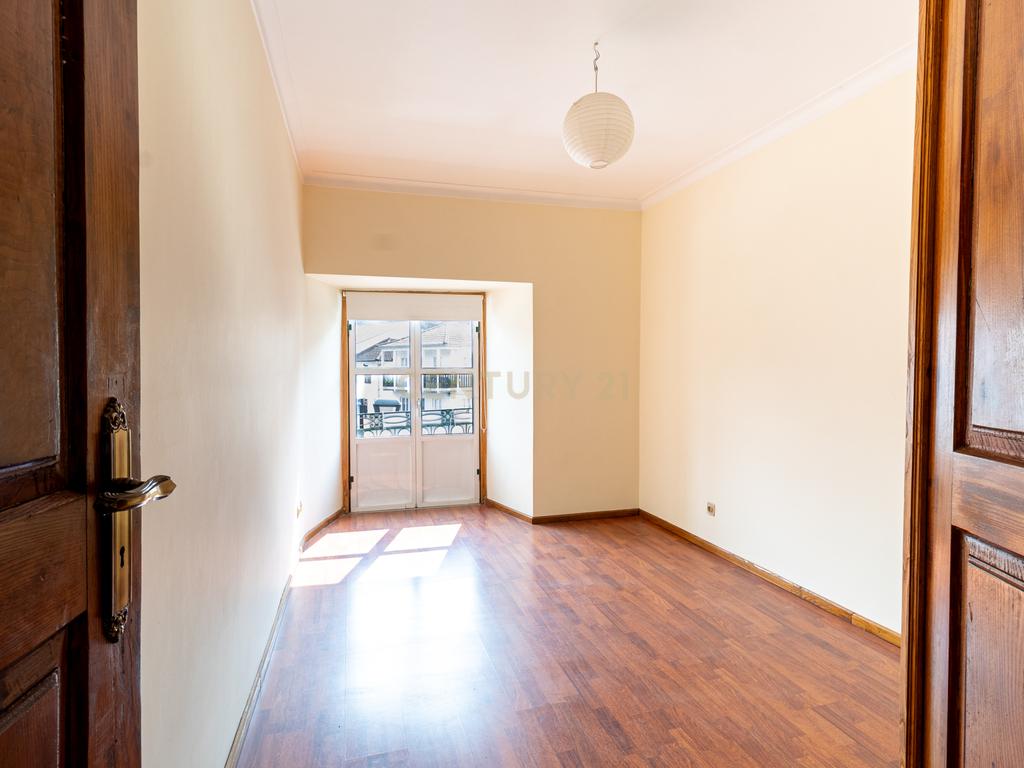 Moradia T4 em Vinhais - Image 4