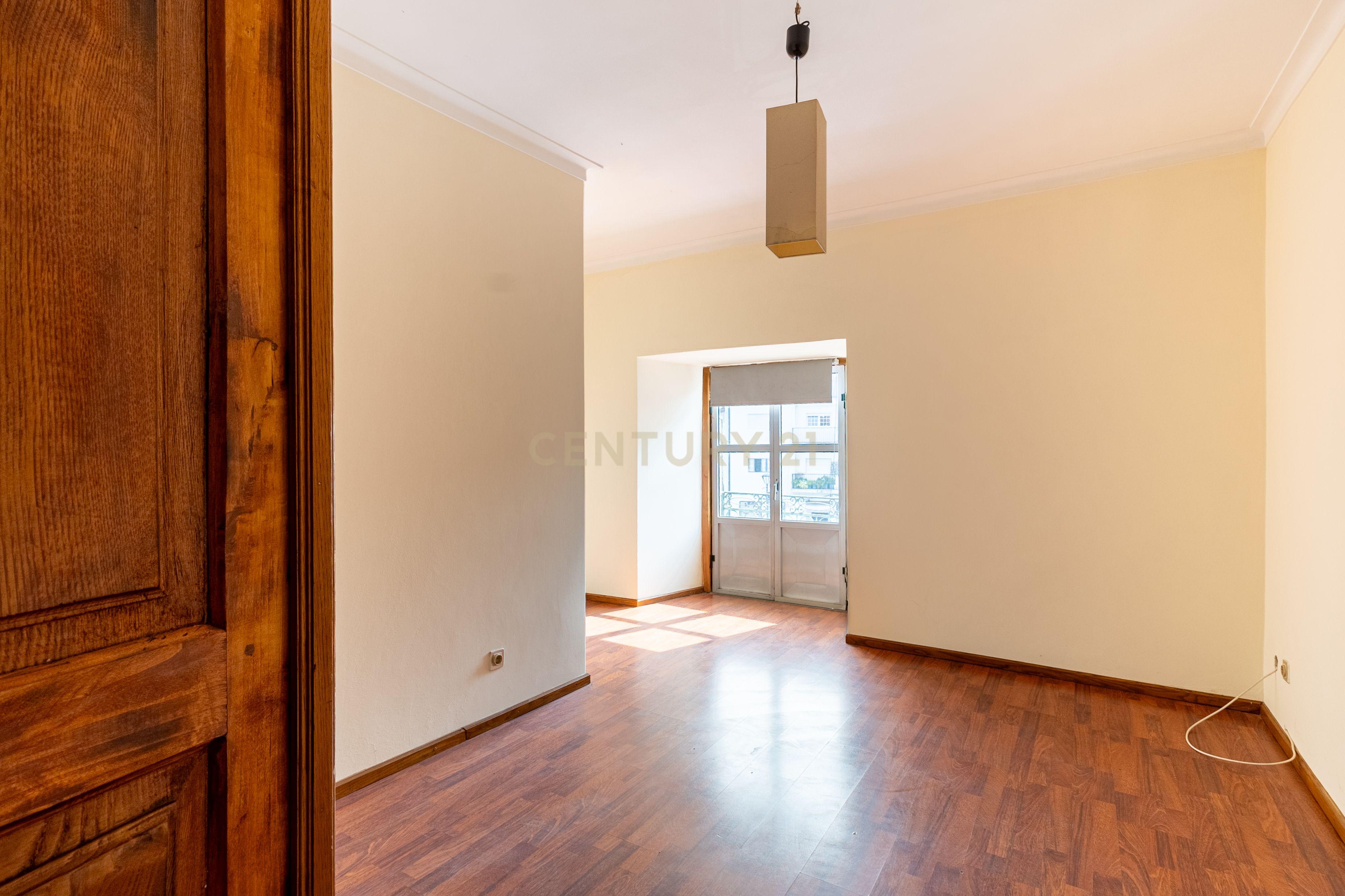 Moradia T4 em Vinhais - Image 2