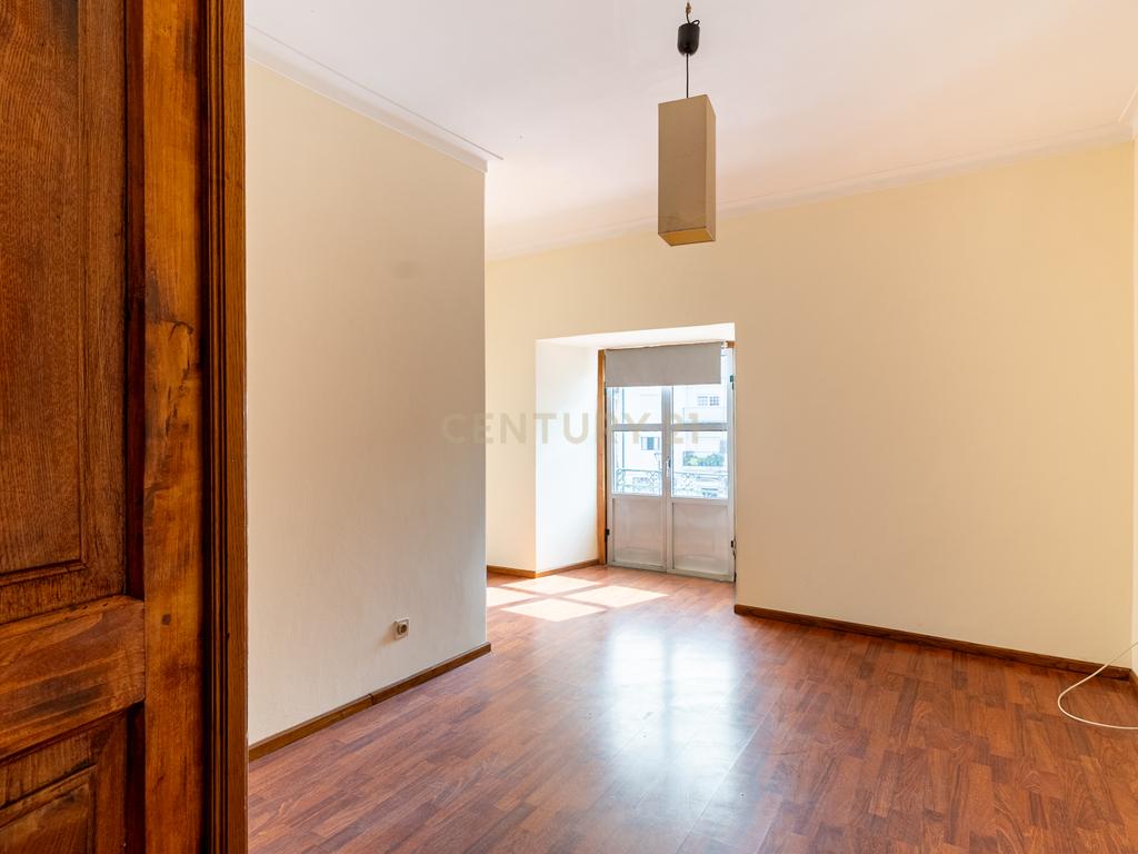 Moradia T4 em Vinhais - Image 2