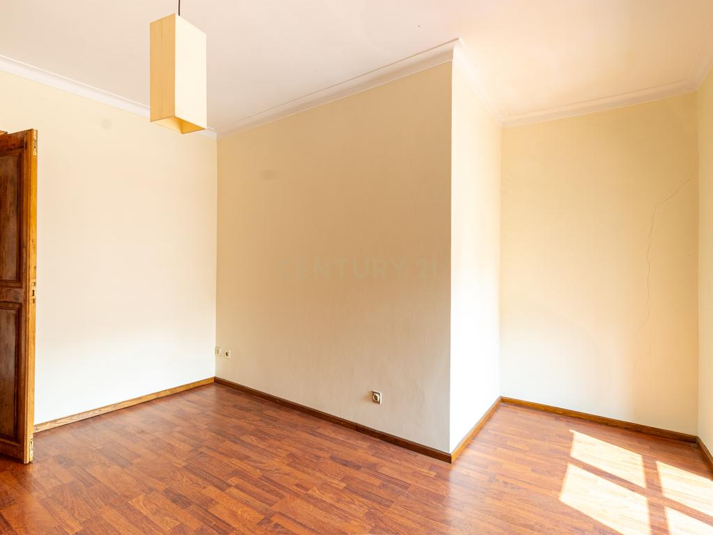 Moradia T4 em Vinhais - Image 3
