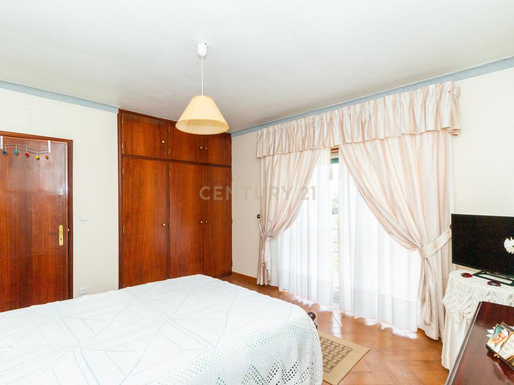 MORADIA T5 || Milagres || Leiria - Image 41