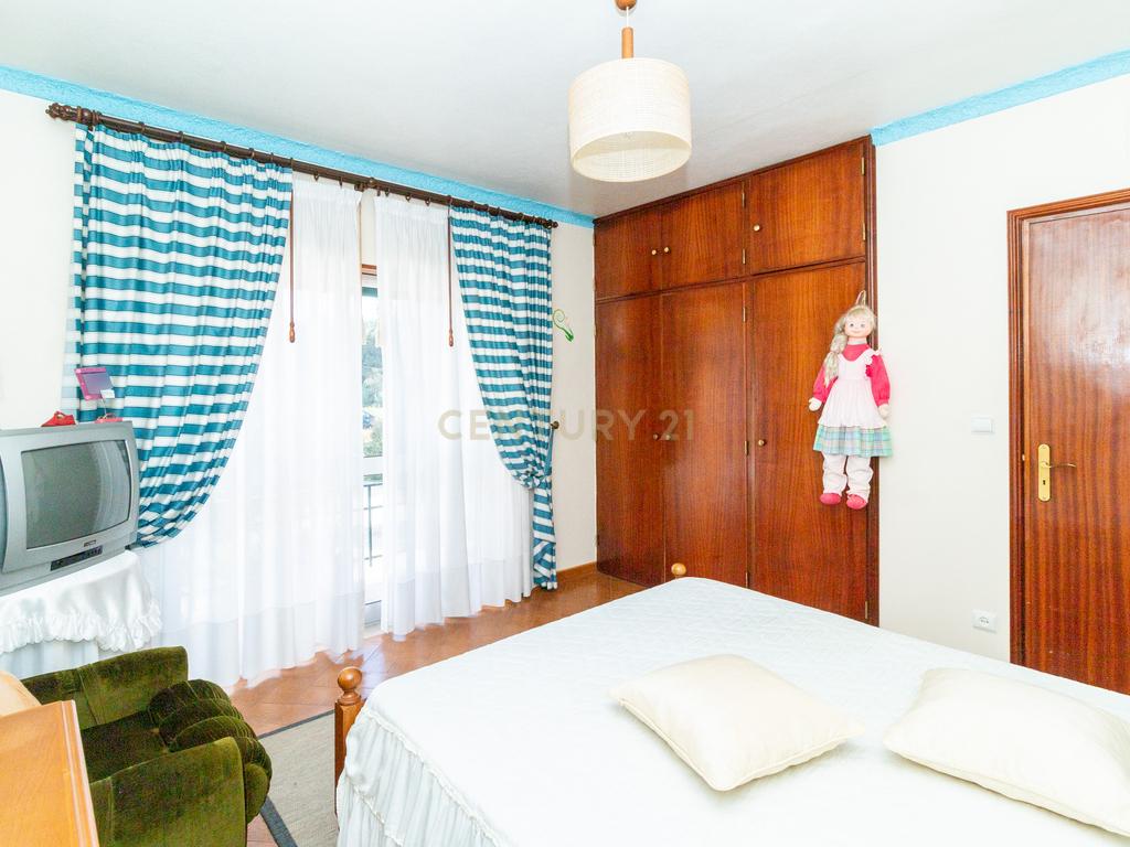 MORADIA T5 || Milagres || Leiria - Image 24