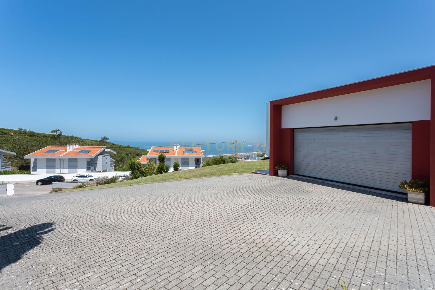 Moradia Única na Serra da Pescaria: Vista Panorâmica para o Mar e Praia da Nazaré - Image 40