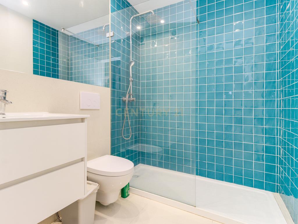 Apartamento T4 São João do Estoril - Image 26
