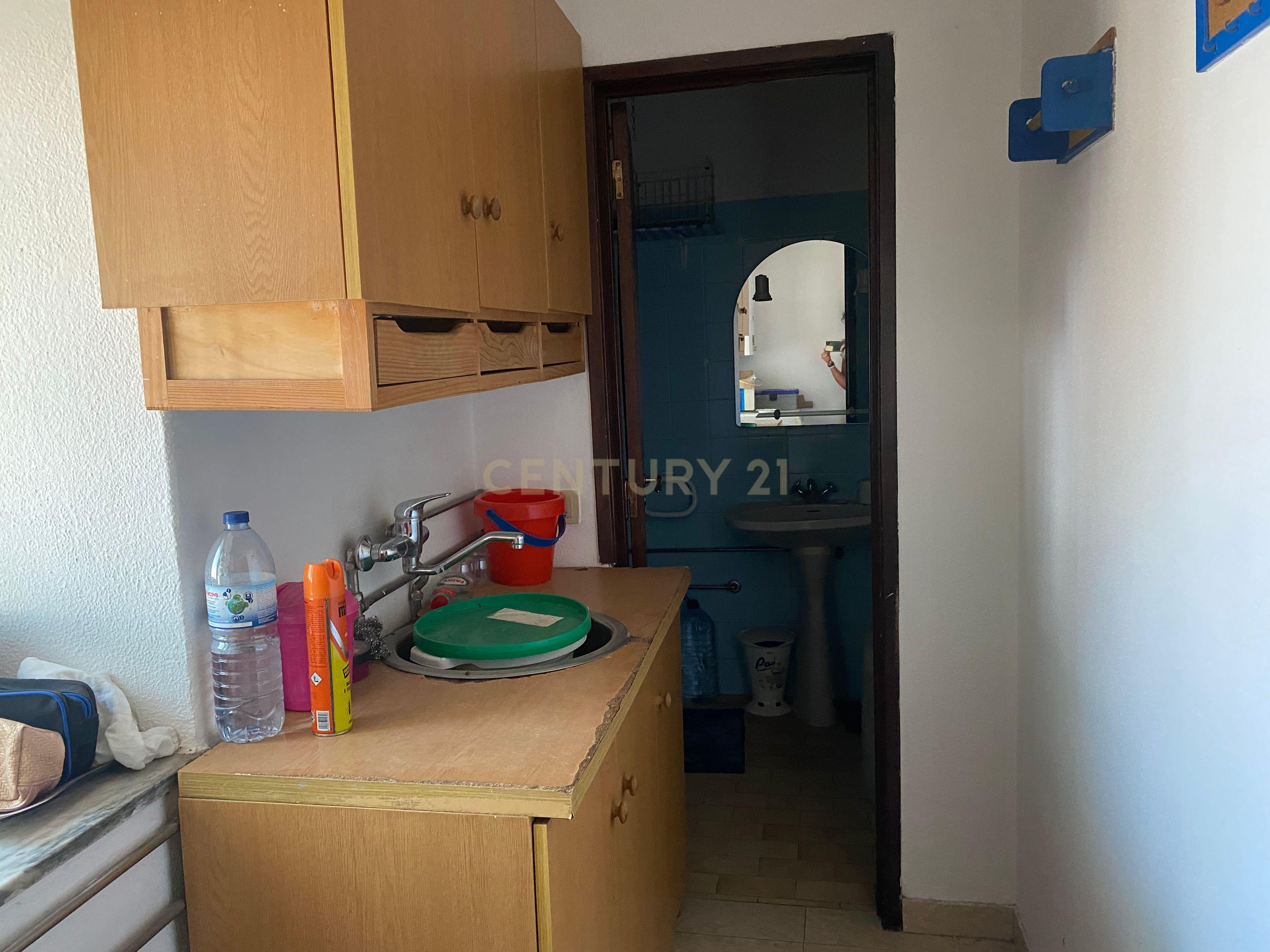 Prédio 2 pisos em zona histórica do miradouro - Image 14