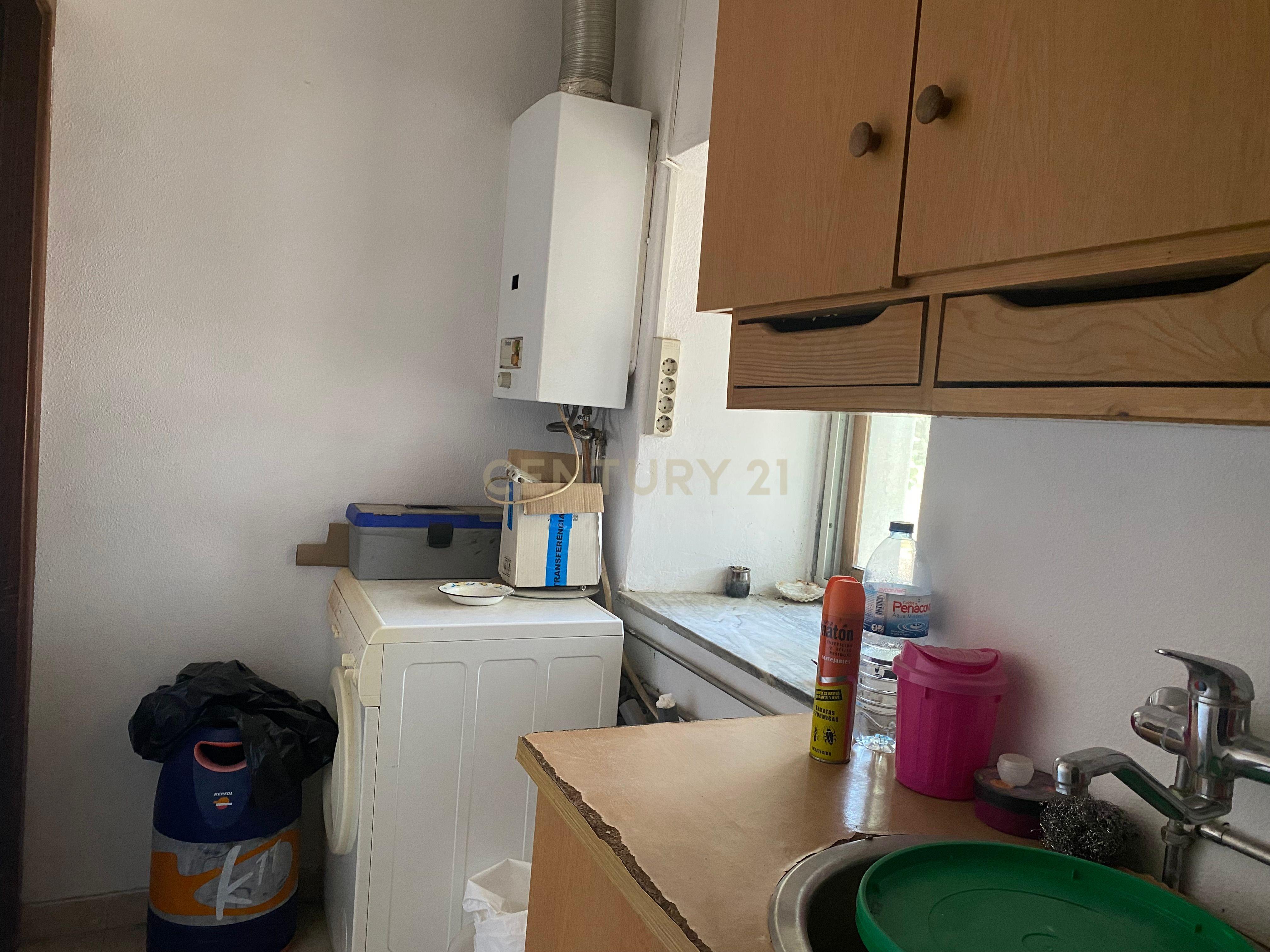 Prédio 2 pisos em zona histórica do miradouro - Image 15