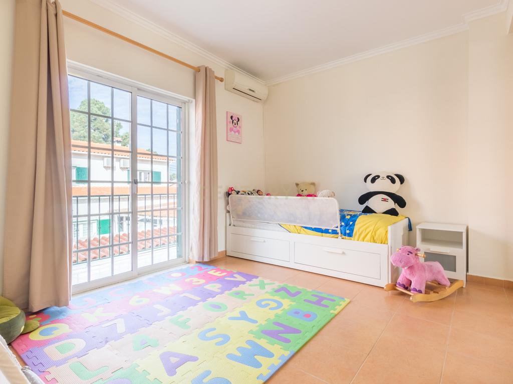 Quinta do Conde - Moradia Geminada de 4 assoalhadas - Image 16