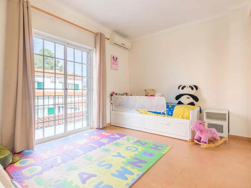 Quinta do Conde - Moradia Geminada de 4 assoalhadas - Image 16