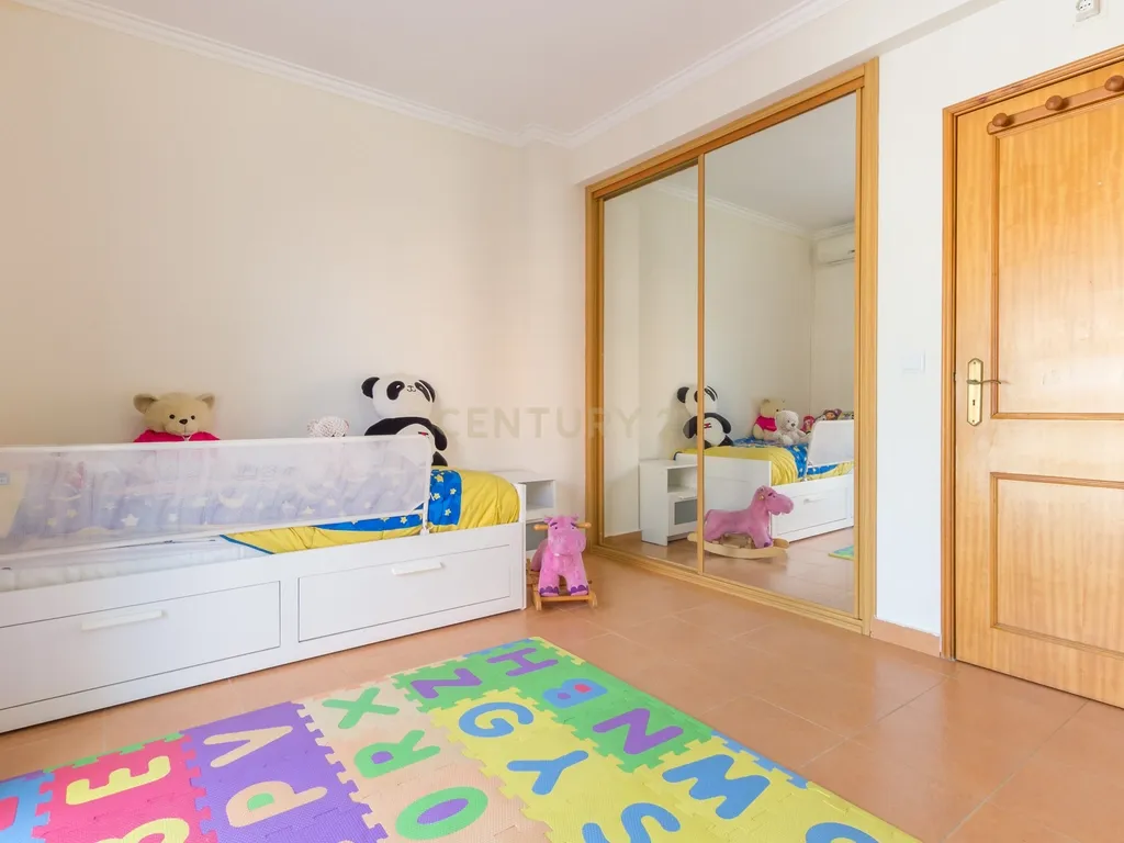 Quinta do Conde - Moradia Geminada de 4 assoalhadas - Image 17