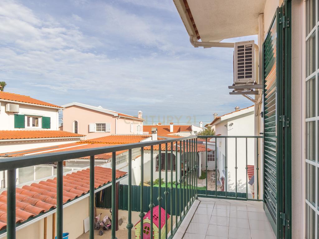 Quinta do Conde - Moradia Geminada de 4 assoalhadas - Image 18