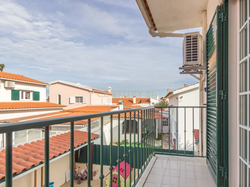 Quinta do Conde - Moradia Geminada de 4 assoalhadas - Image 18