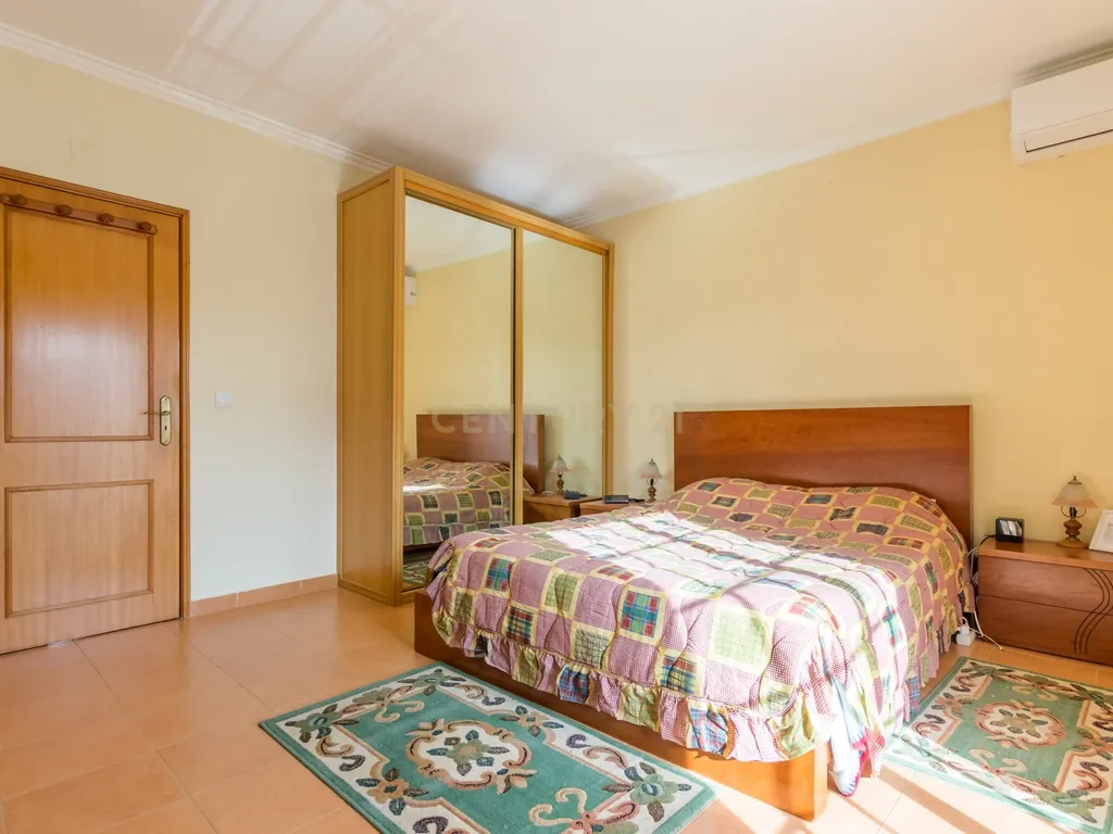 Quinta do Conde - Moradia Geminada de 4 assoalhadas - Image 13