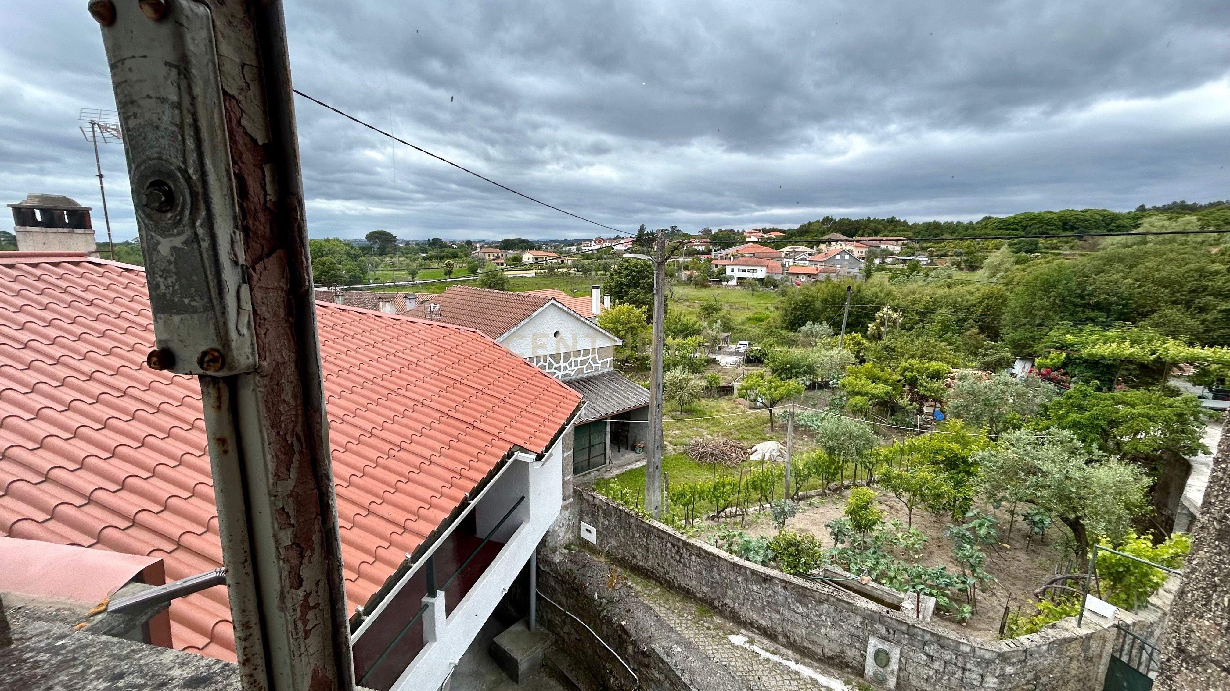 Moradia para venda em Povolide, em Viseu - Image 1