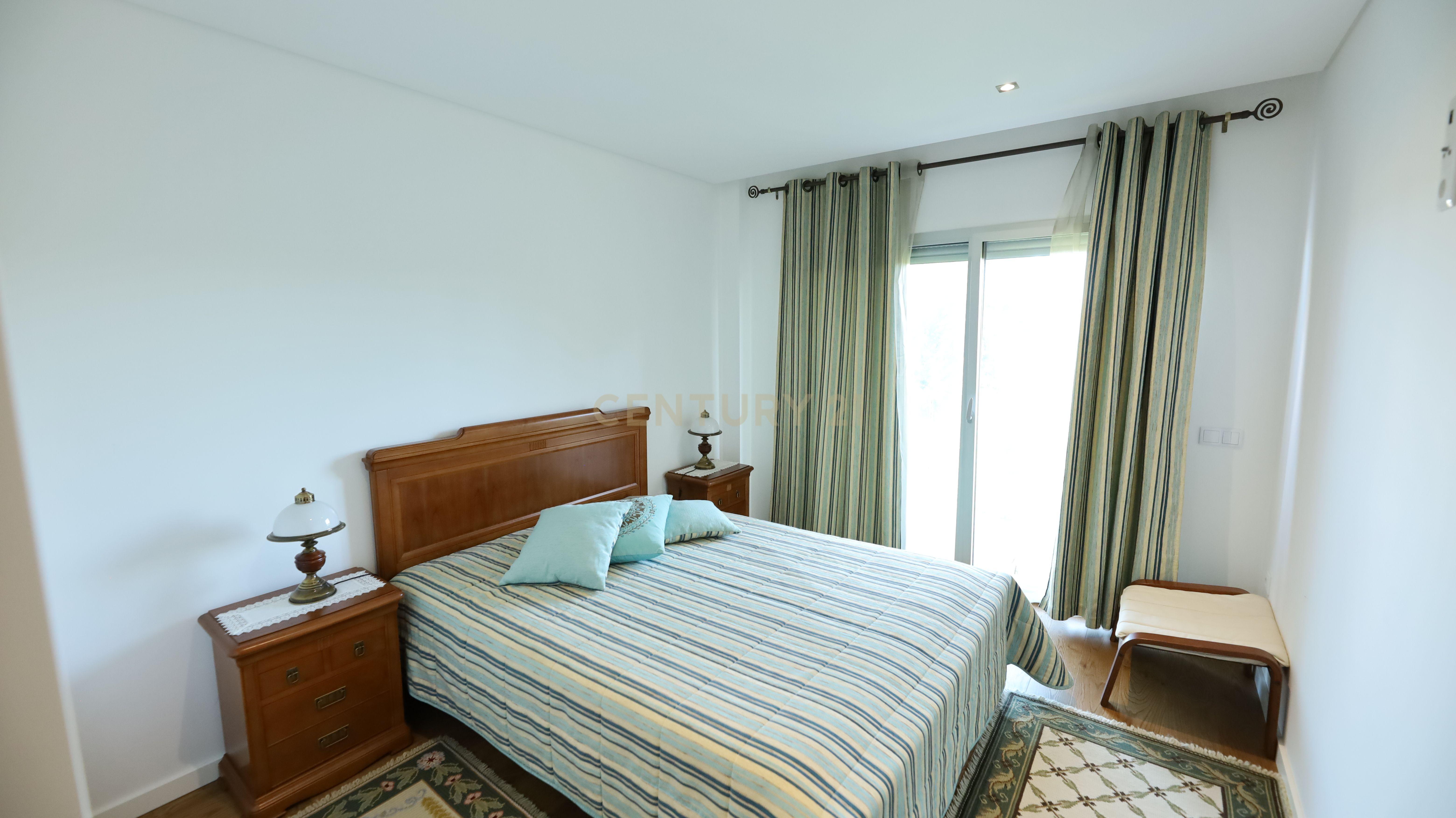 Apartamento T4 duplex - Image 15