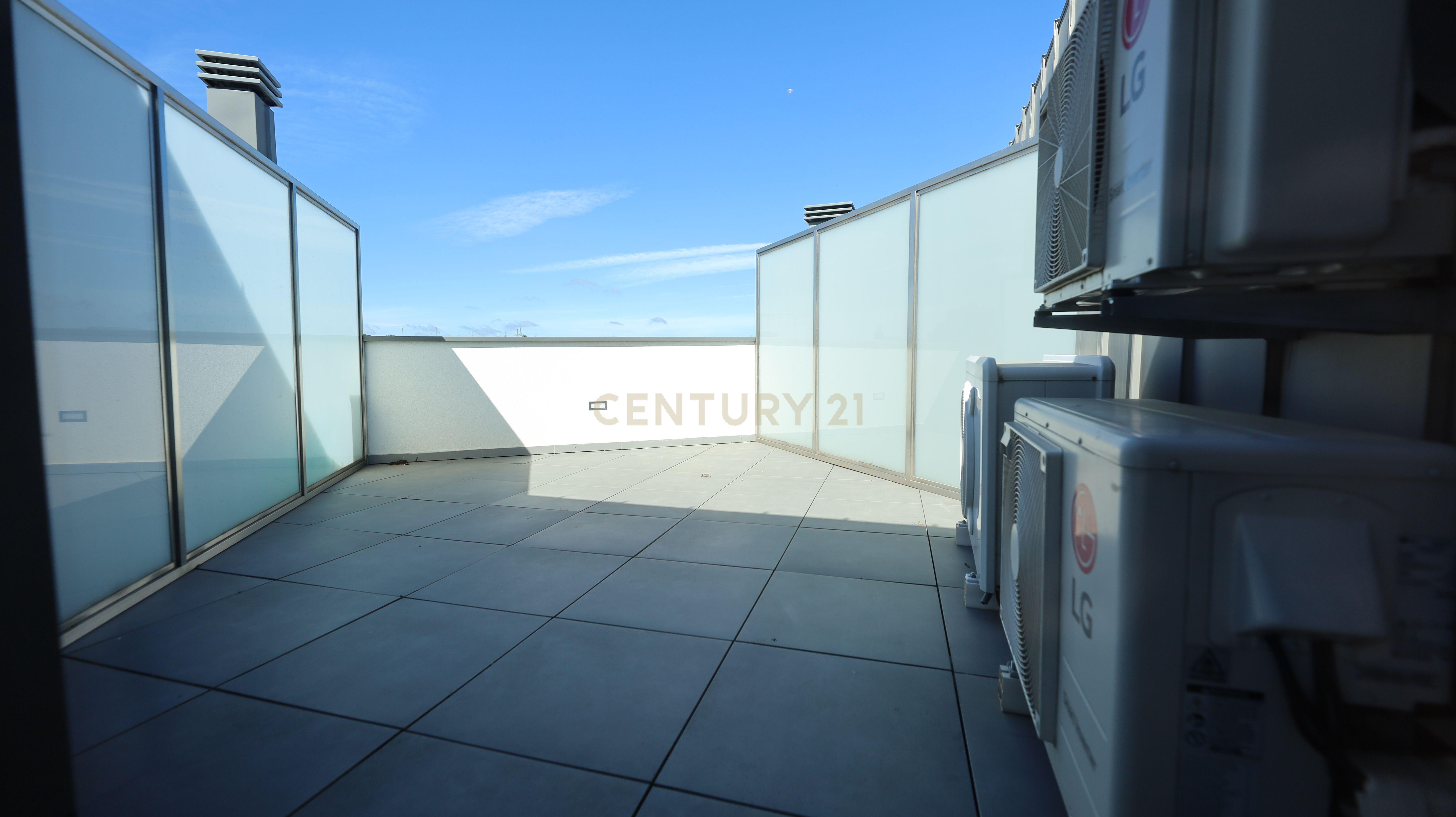 Apartamento T4 duplex - Image 23