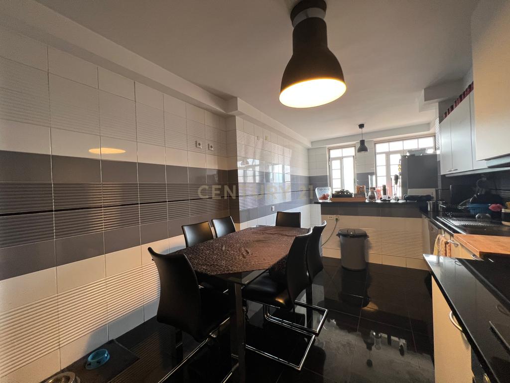 T3 Paço da Ameixoeira em condominio fechado|143m2 |Garagem para dois carros| Arrecadação|  Parque infantil |Segurança 24h|Piscina| Sauna| Ginásio|Court de ténis|Campo futebol. - Image 36
