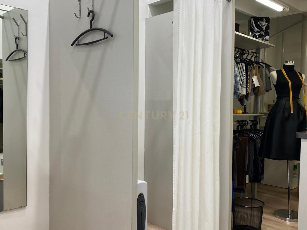 undefined - Image 7