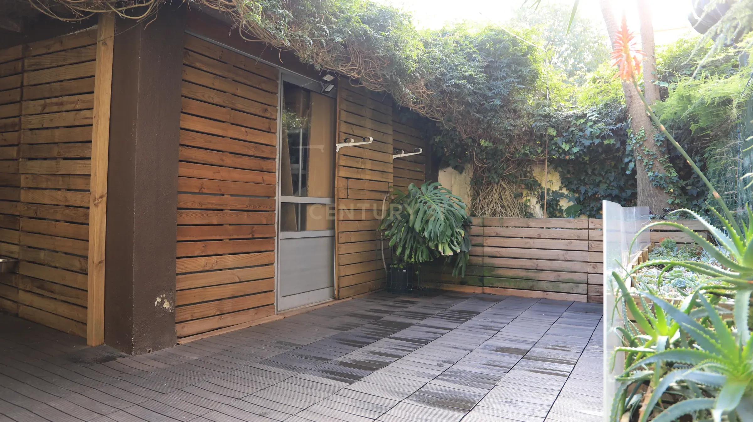 T3 Bairro dos Atores com espaço exterior - Image 31
