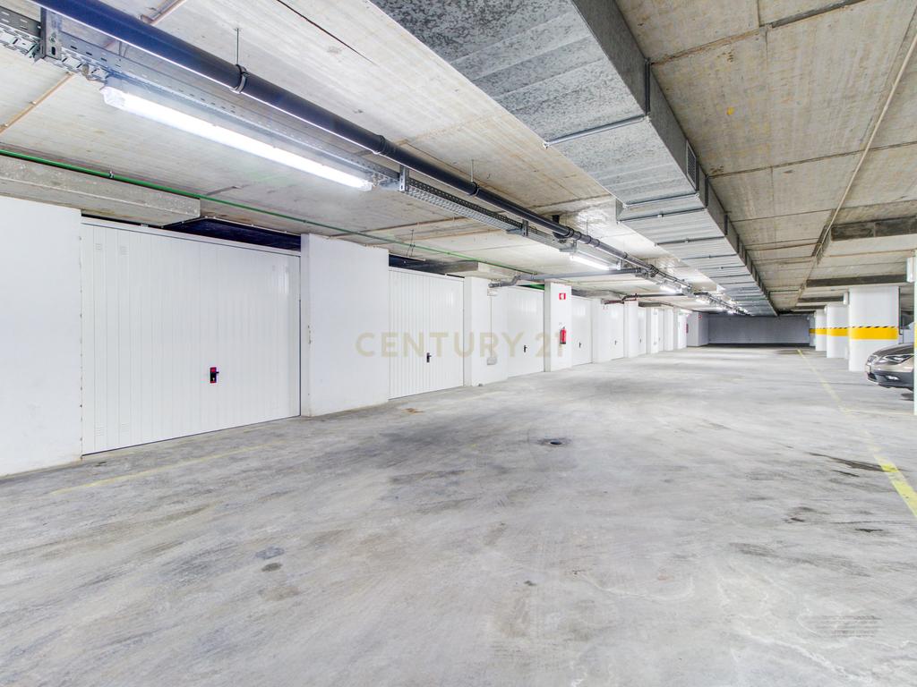 Parqueamento no centro de Alverca, nas Galerias do Choupal! - Image 2