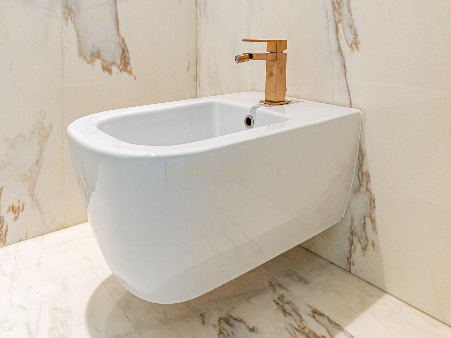 VILLA SPECIALE - MORADIA T4 COM DECORAÇÃO INCLUÍDA EM ALCOCHETE - Image 41