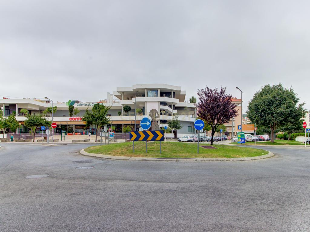 Parqueamento no centro de Alverca, nas Galerias do Choupal! - Image 3