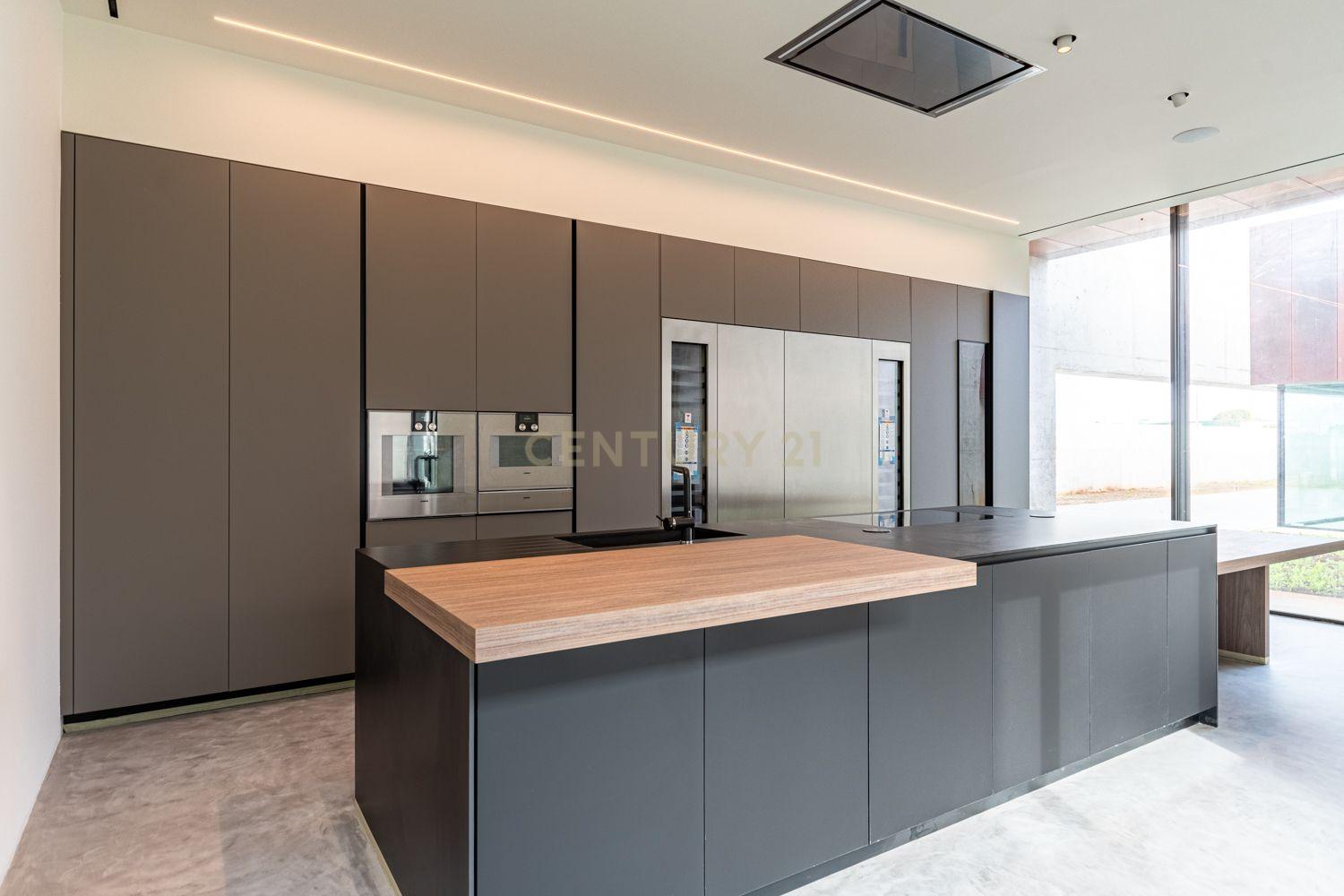 VILLA SPECIALE - MORADIA T4 COM DECORAÇÃO INCLUÍDA EM ALCOCHETE - Image 14