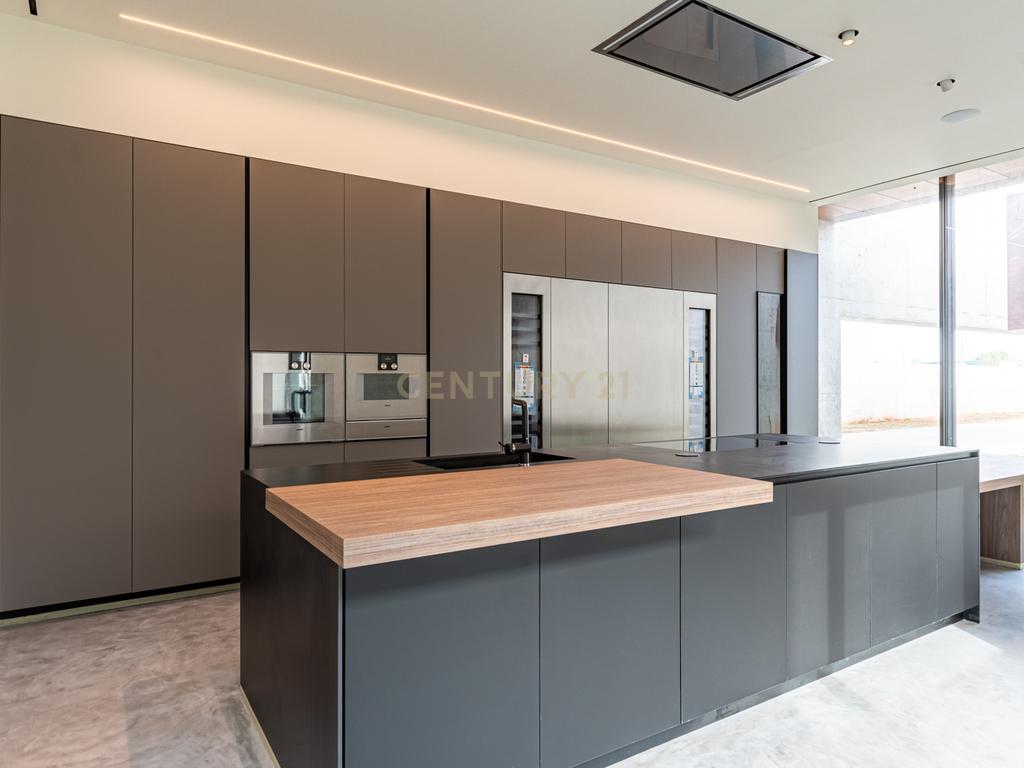 VILLA SPECIALE - MORADIA T4 COM DECORAÇÃO INCLUÍDA EM ALCOCHETE - Image 14