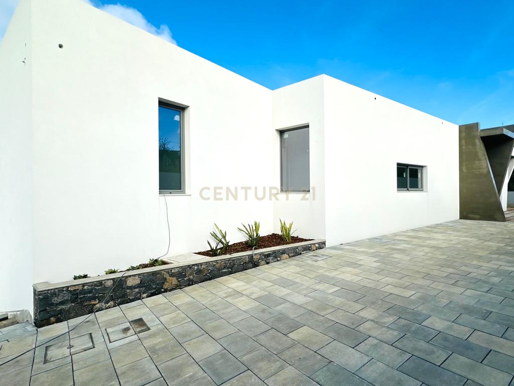 Luxuosa Moradia Nova na Calheta, Ilha da Madeira - Image 9
