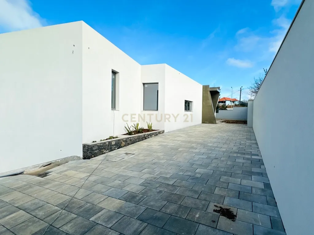Luxuosa Moradia Nova na Calheta, Ilha da Madeira - Image 10