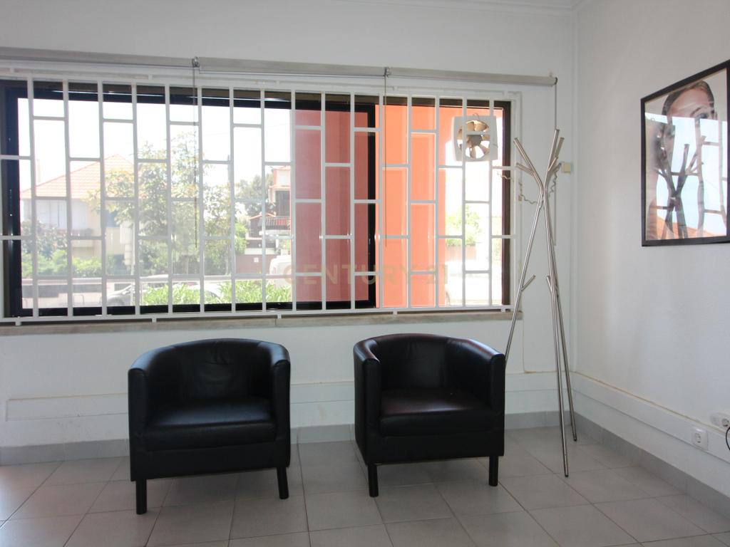 Loja de Cabeleireiro para Arrendamento – Carcavelos - Image 11