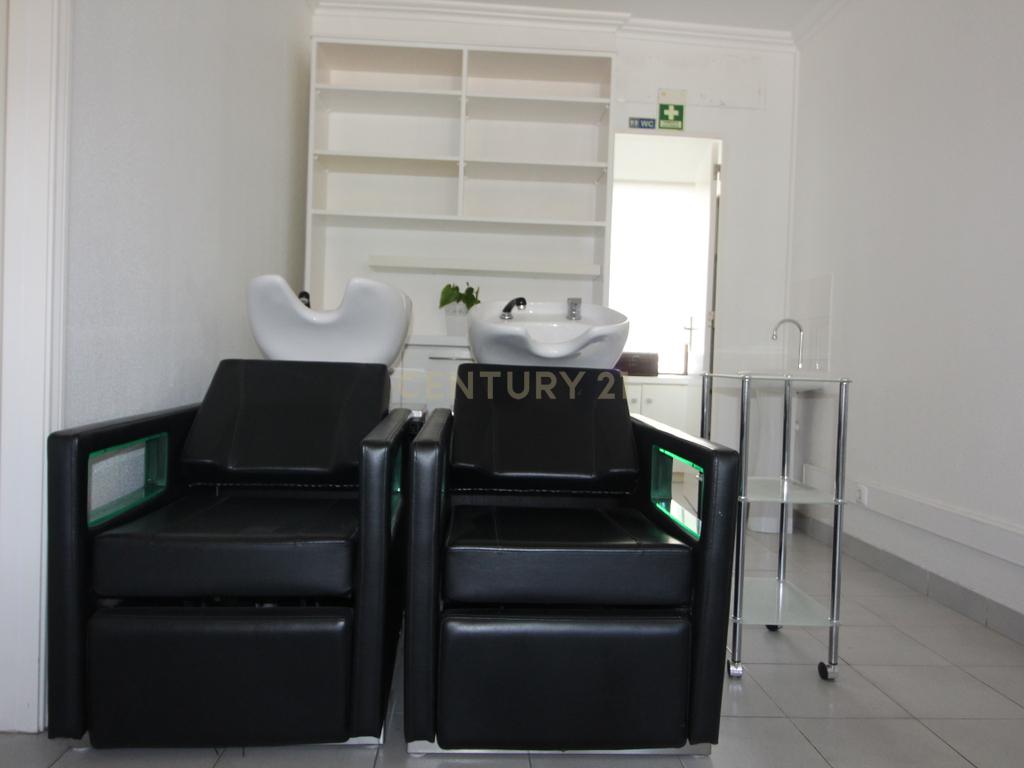 Loja de Cabeleireiro para Arrendamento – Carcavelos - Image 6
