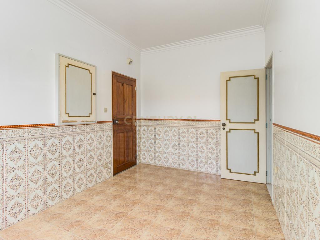 CONCELHO DE MAFRA .MORADIA TÉRREA .  LOGRADOURO DE 20M2. A 20 MINUTOS DE LISBOA - Image 12